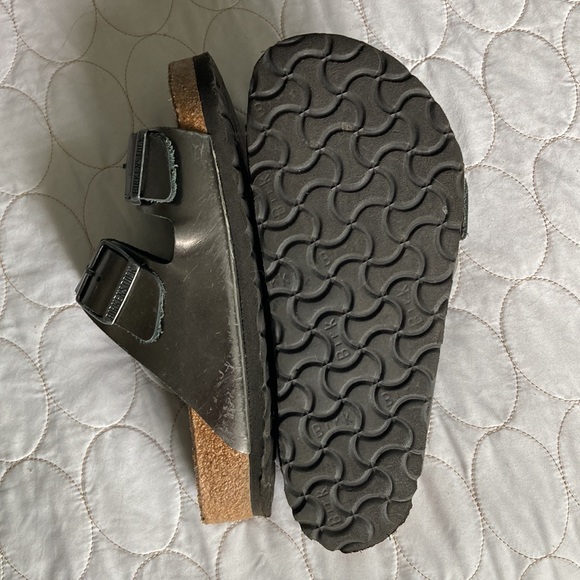 Birkenstocks 6.5 (37) - Picture 5 of 5